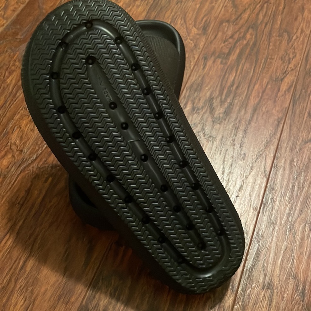 MIA Slides - Picture 5 of 6